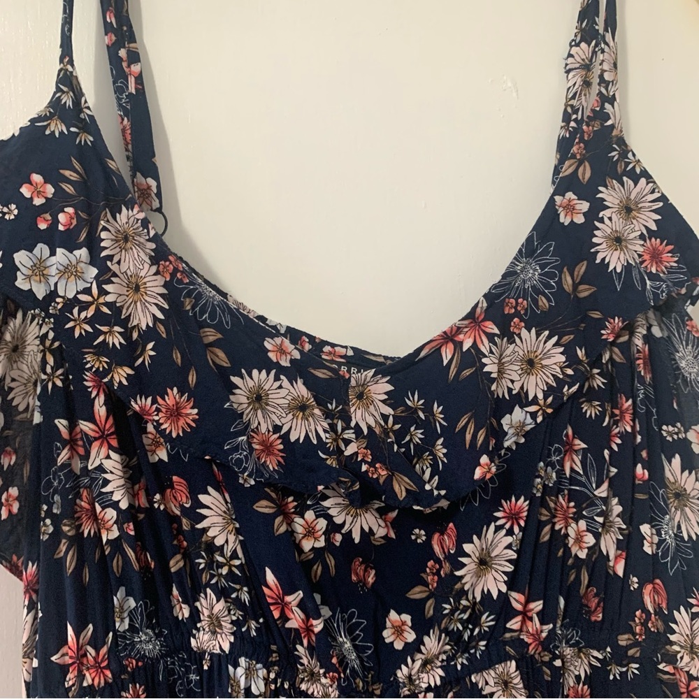 Torrid Ruffle Neckline Sleeveless Top - Picture 3 of 10